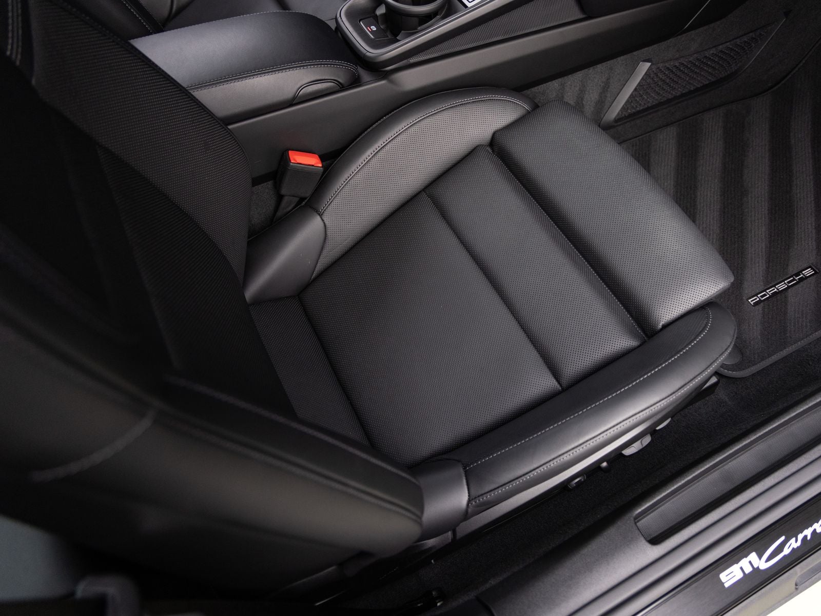 2025 Porsche 911 911 Carrera 4 GTS