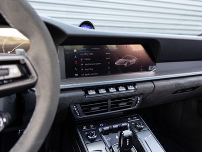 2025 Porsche 911 911 Carrera 4 GTS