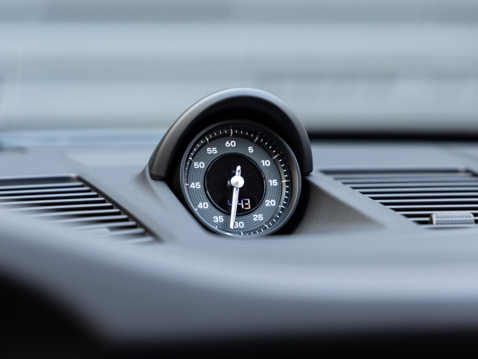 2025 Porsche 911 911 Carrera 4 GTS