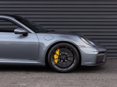2025 Porsche 911 911 Carrera 4 GTS