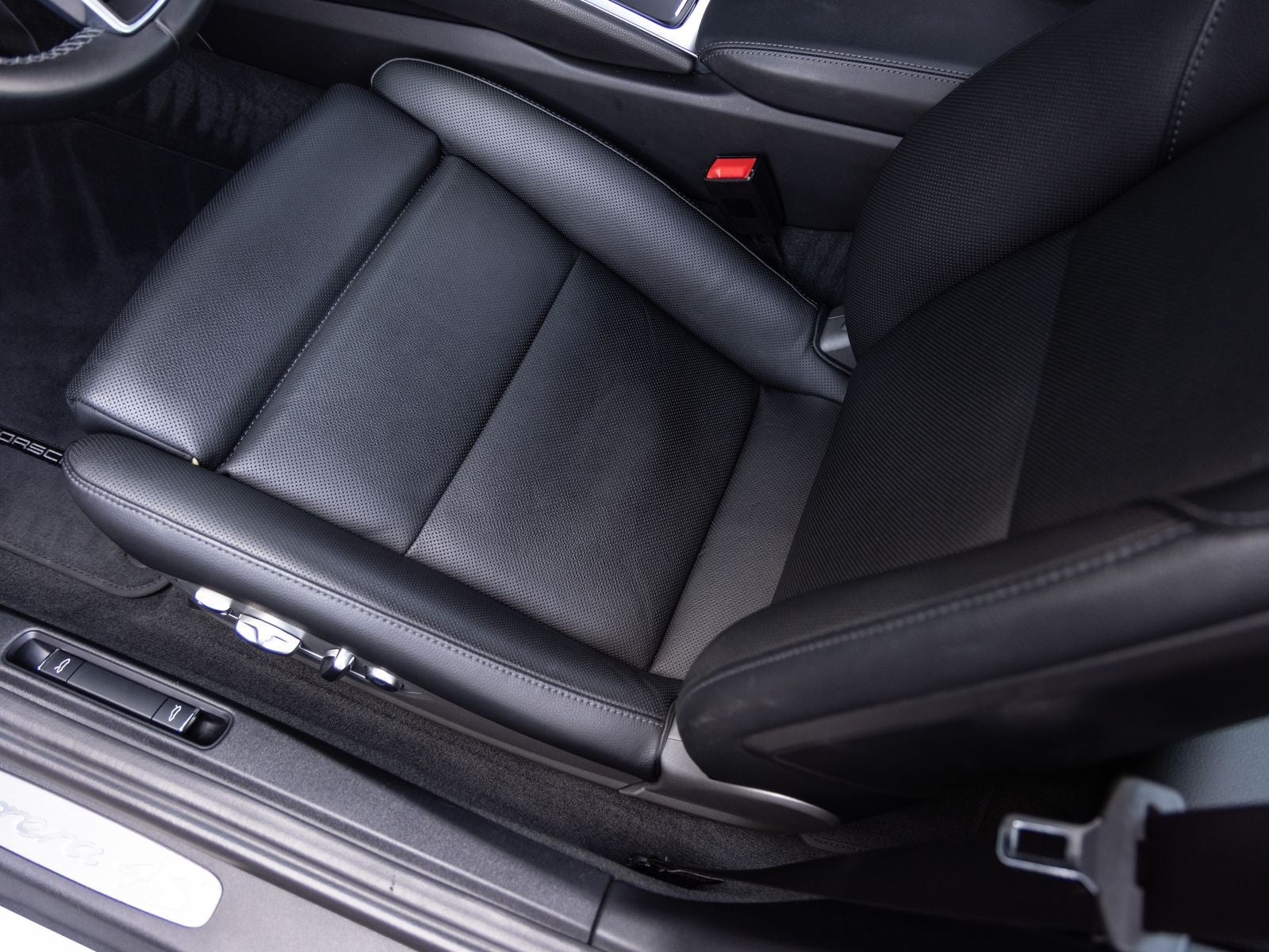 2019 Porsche 911 Carrera 4S