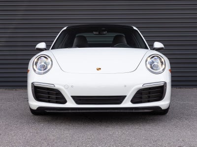 2019 Porsche 911 Carrera 4S