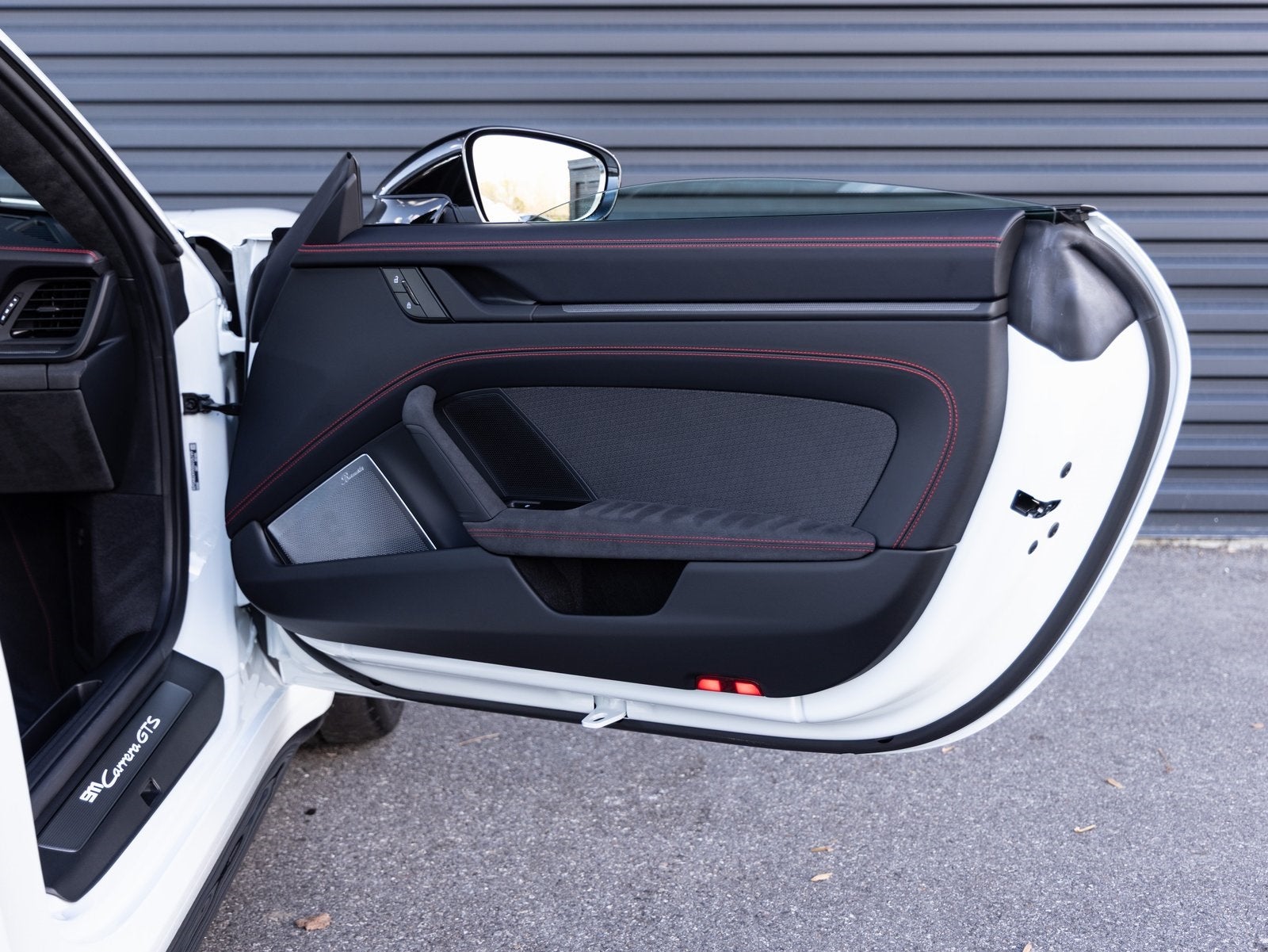 2025 Porsche 911 911 Carrera GTS