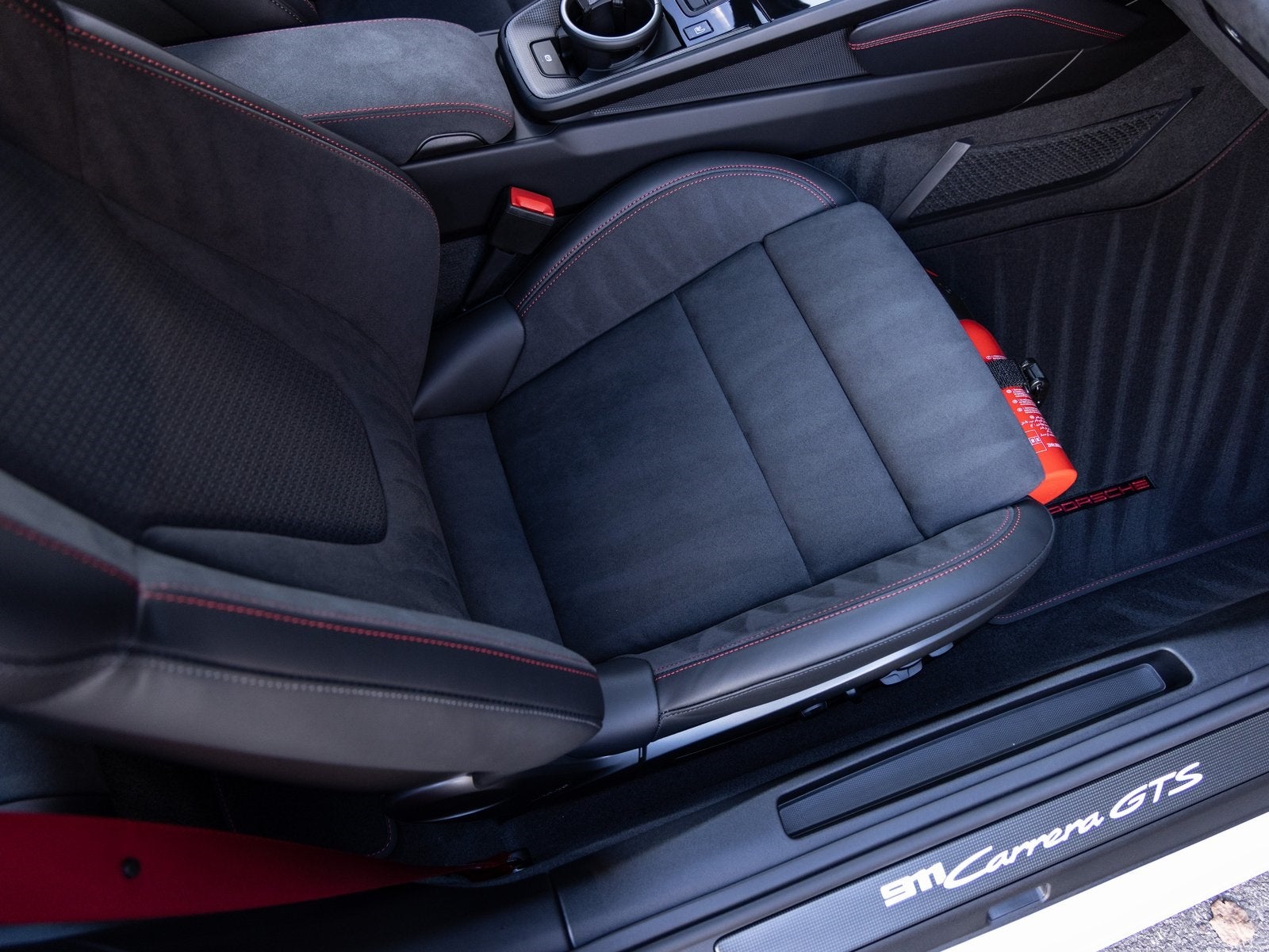 2025 Porsche 911 911 Carrera GTS