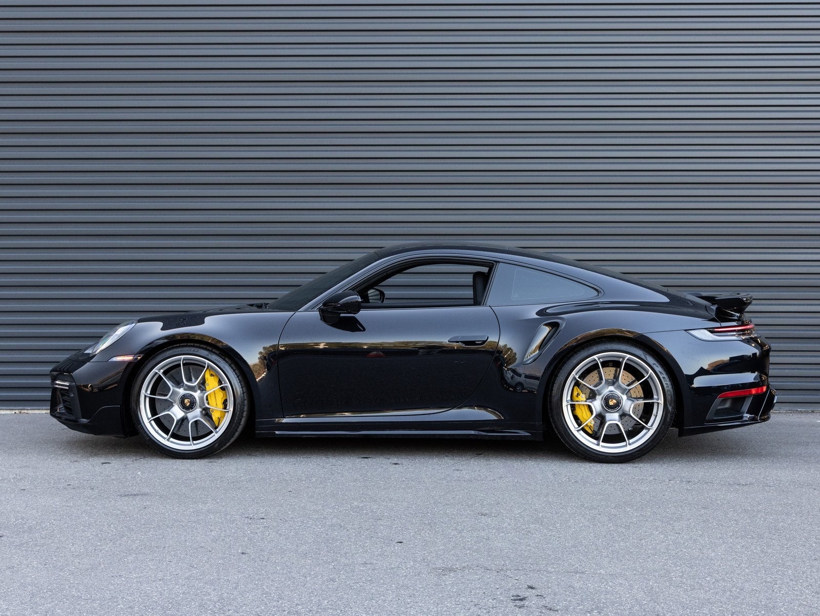 2025 Porsche 911 911 Turbo S