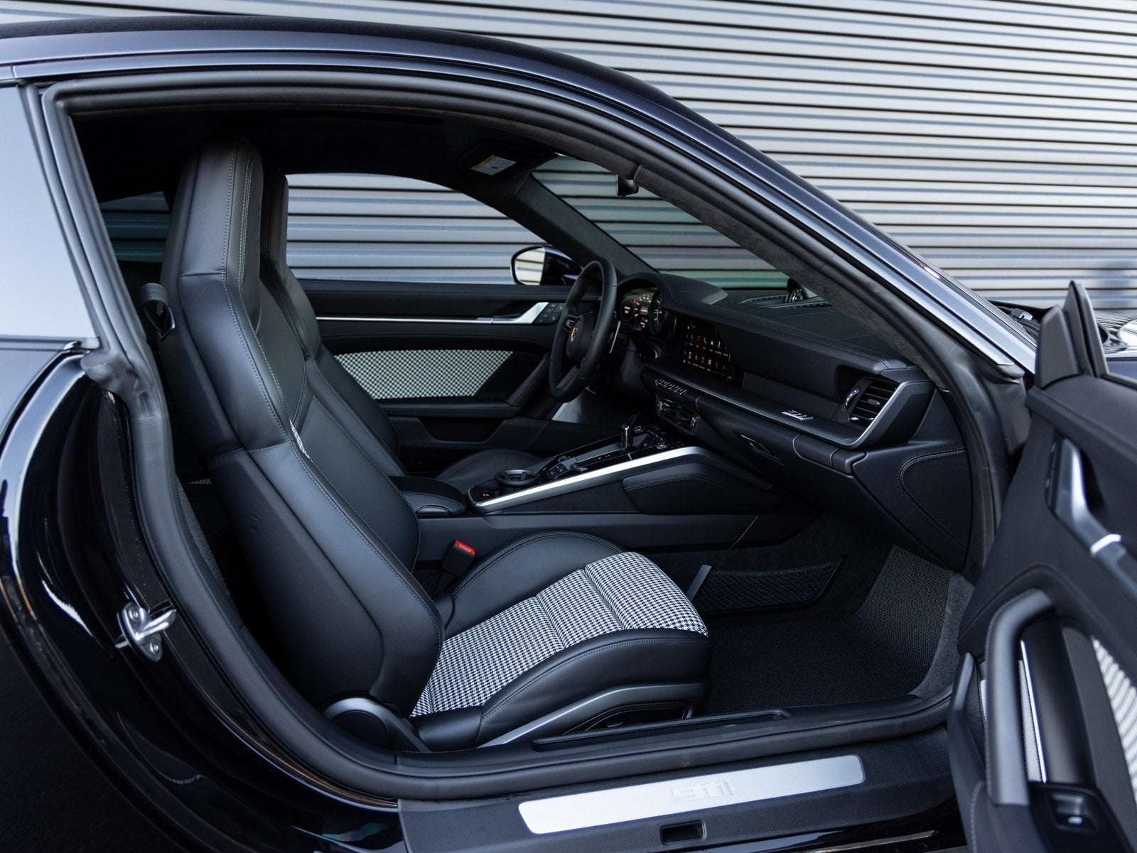 2025 Porsche 911 911 Turbo S