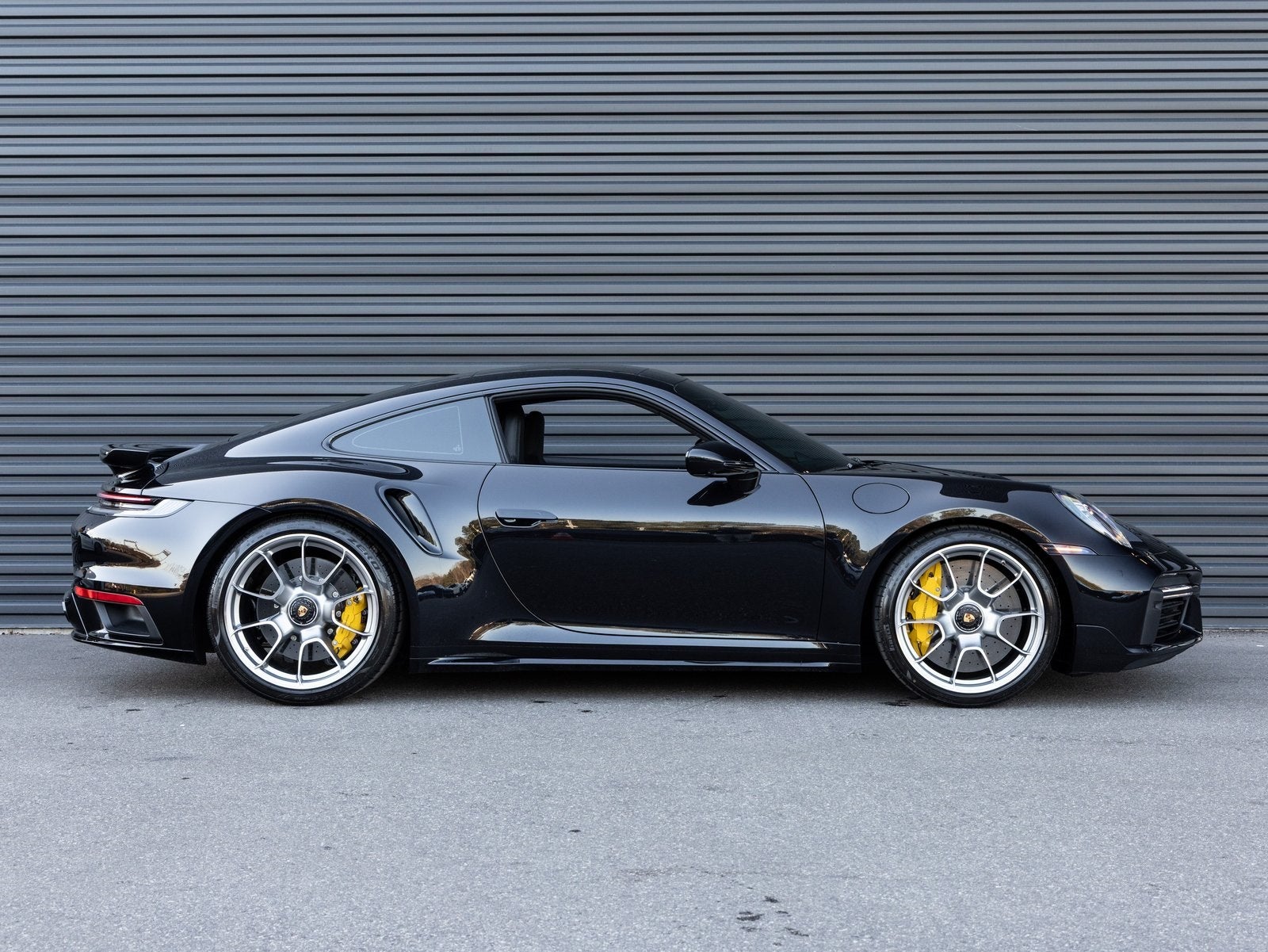2025 Porsche 911 911 Turbo S