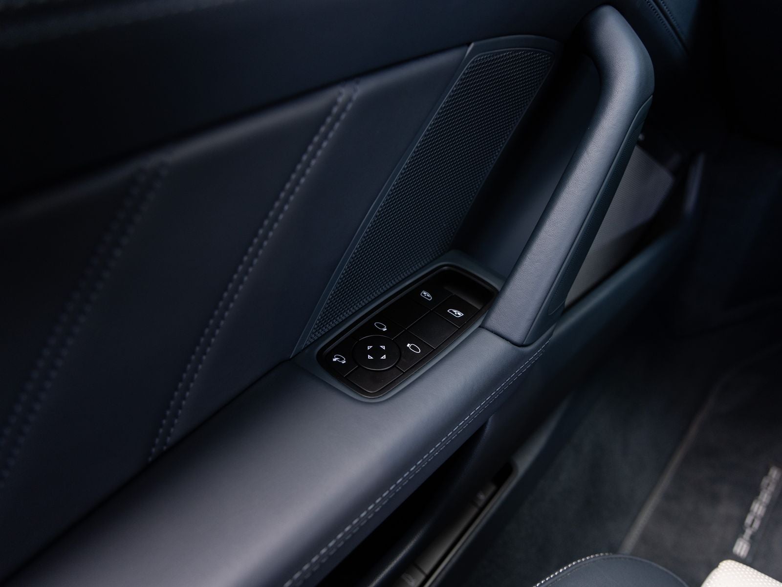 2025 Porsche 911 Turbo S