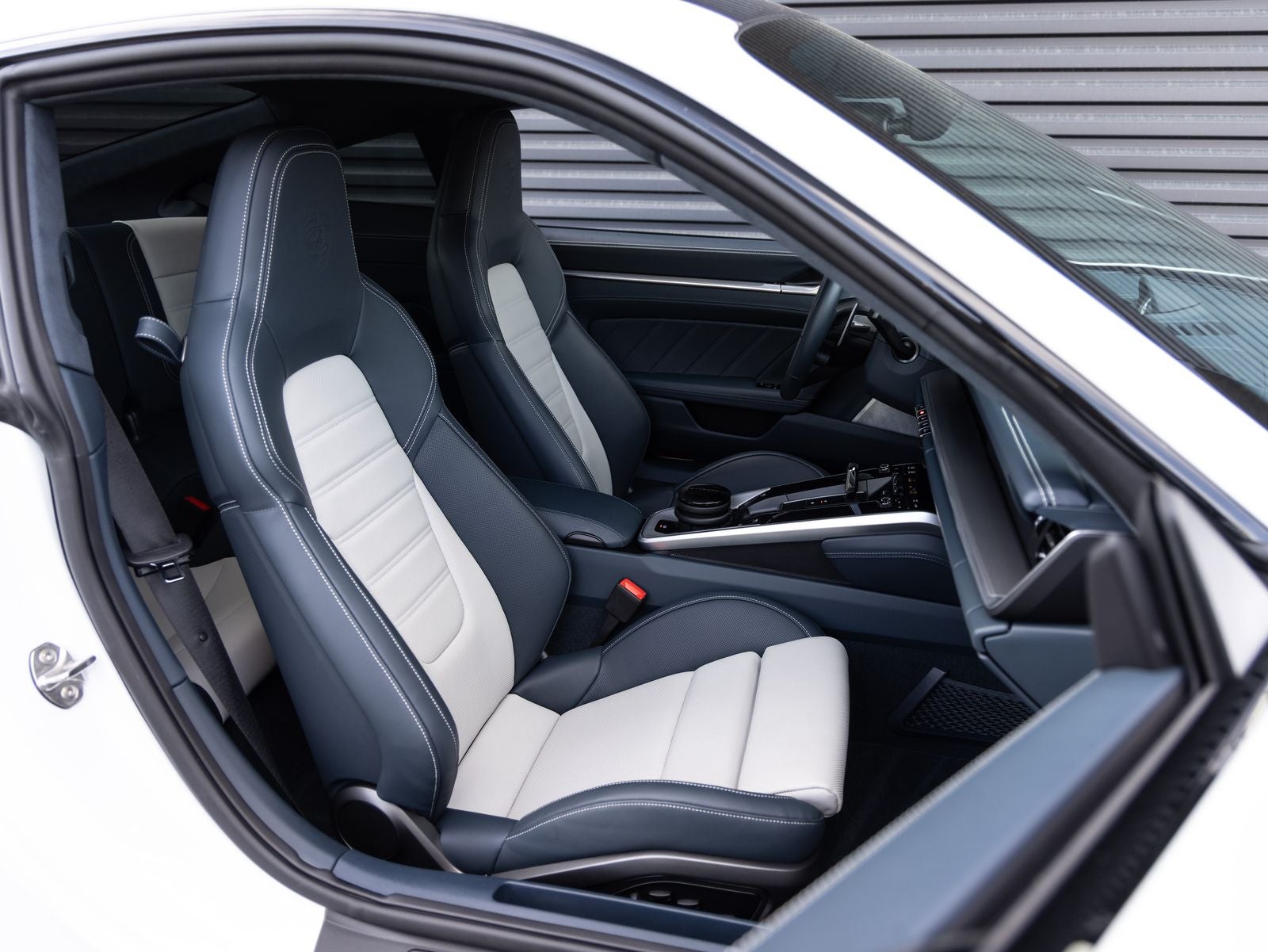 2025 Porsche 911 Turbo S