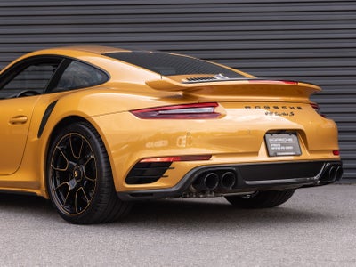 2018 Porsche 911 Turbo S