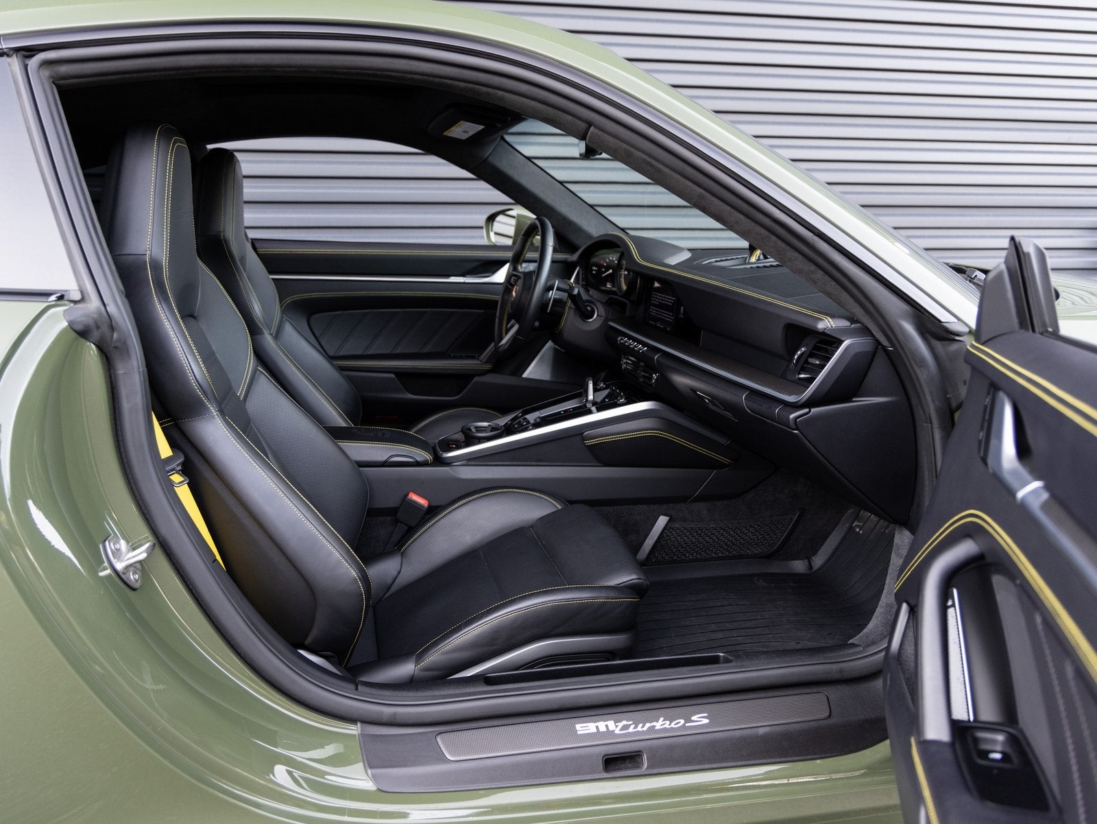 2022 Porsche 911 911 Turbo S (MY22)