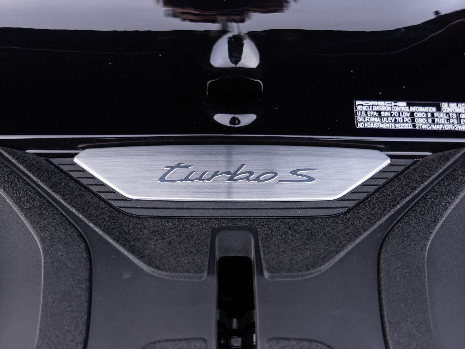 2025 Porsche 911 Turbo S