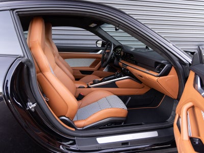 2025 Porsche 911 Turbo S