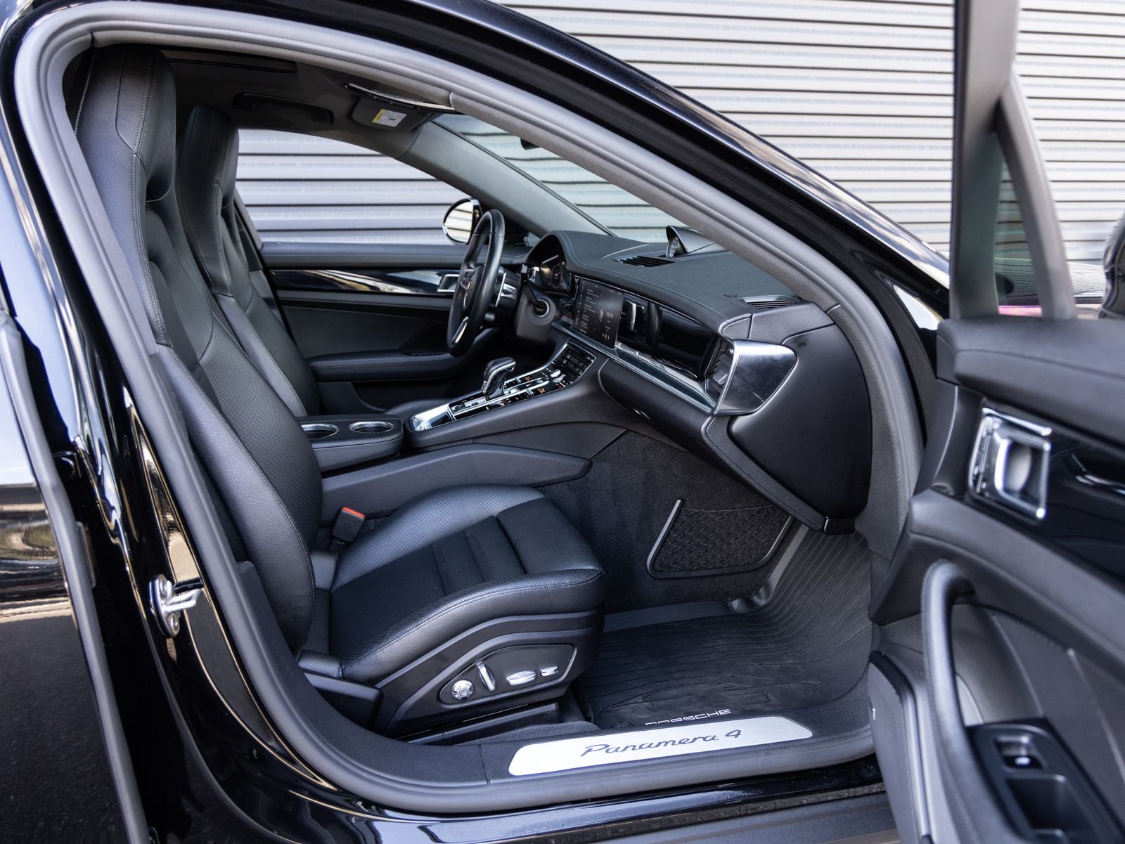 2018 Porsche Panamera 4 E-Hybrid