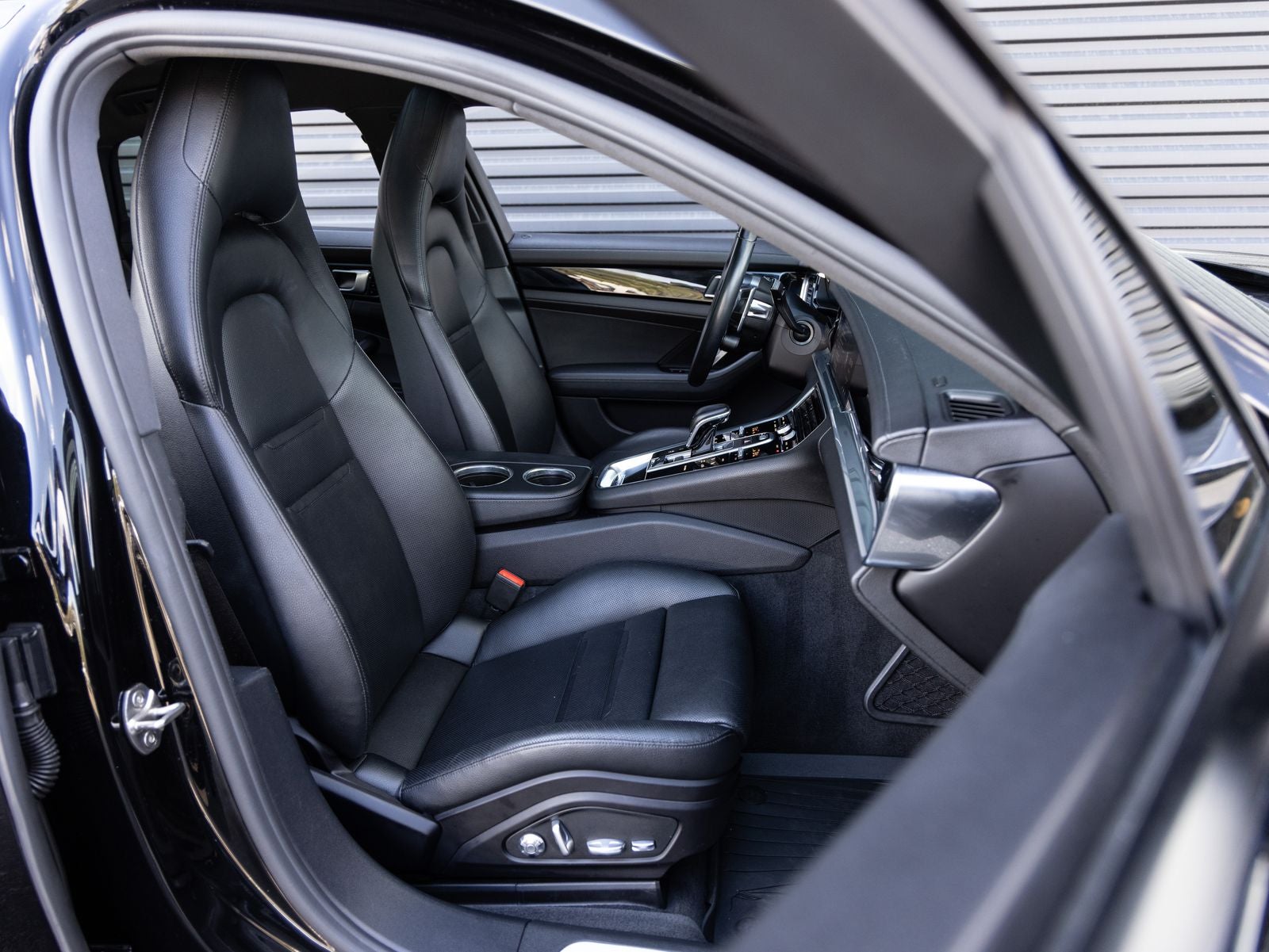 2018 Porsche Panamera 4 E-Hybrid