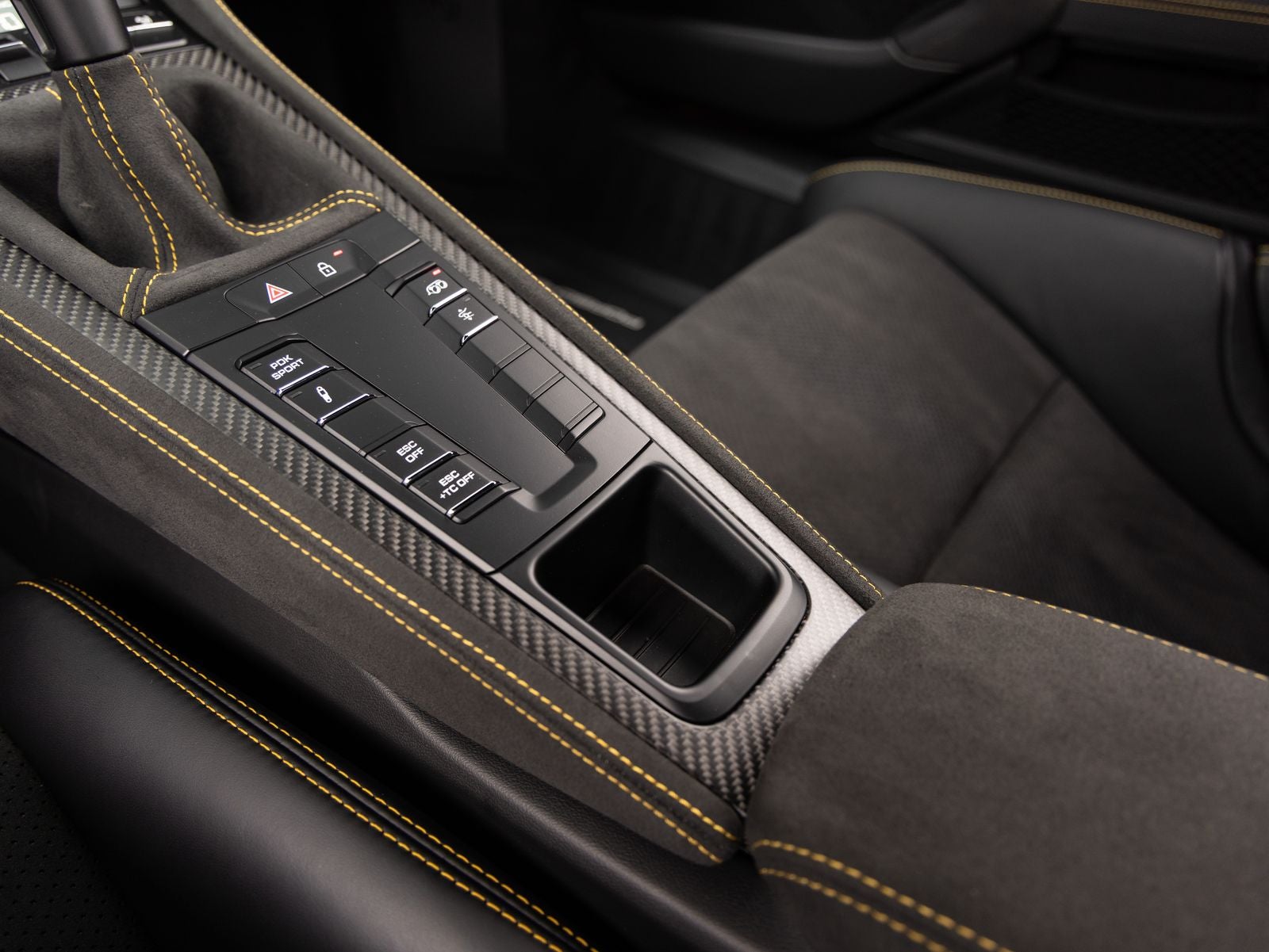 2025 Porsche 718 Cayman GT4 RS