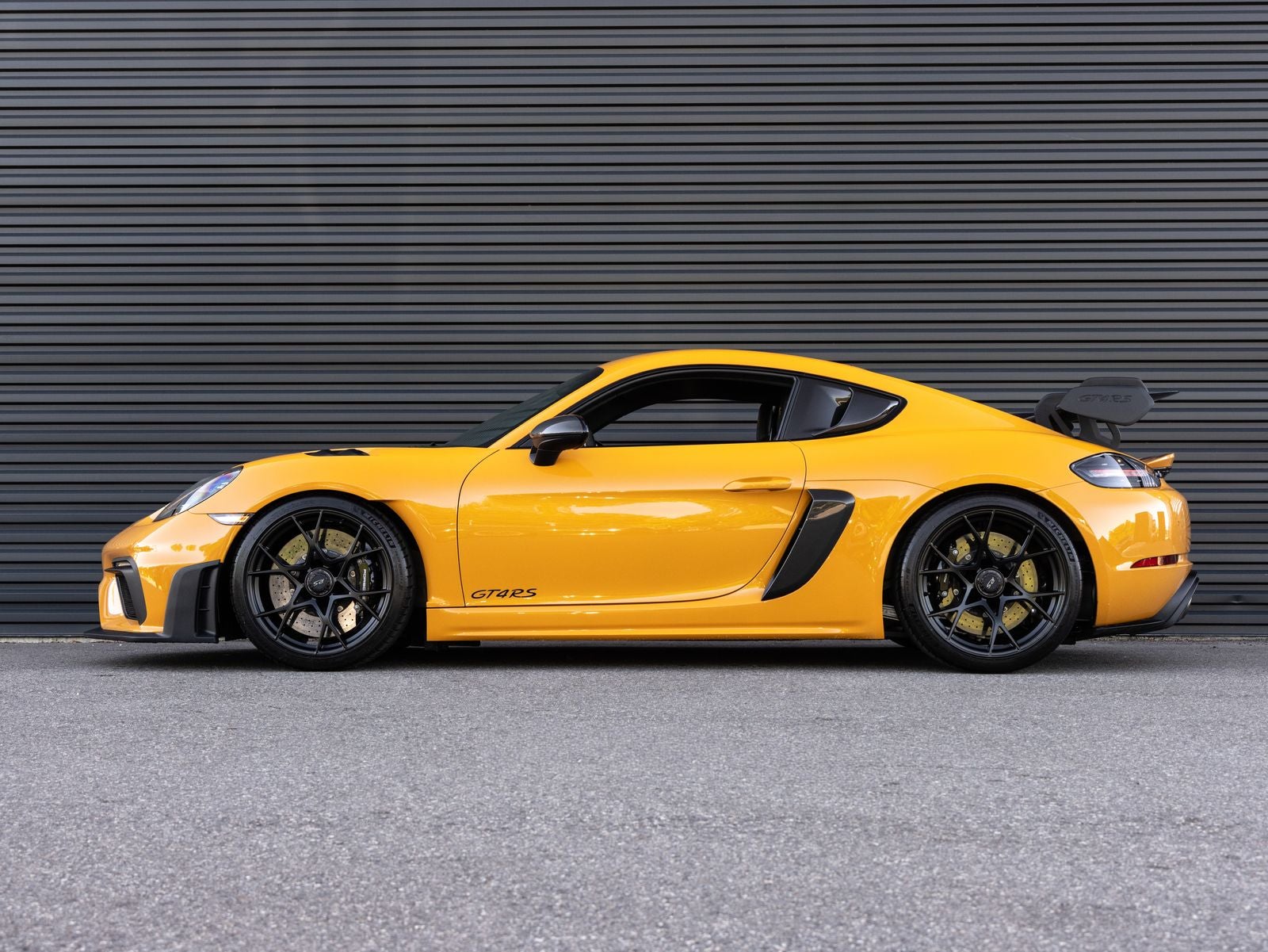 2025 Porsche 718 Cayman GT4 RS