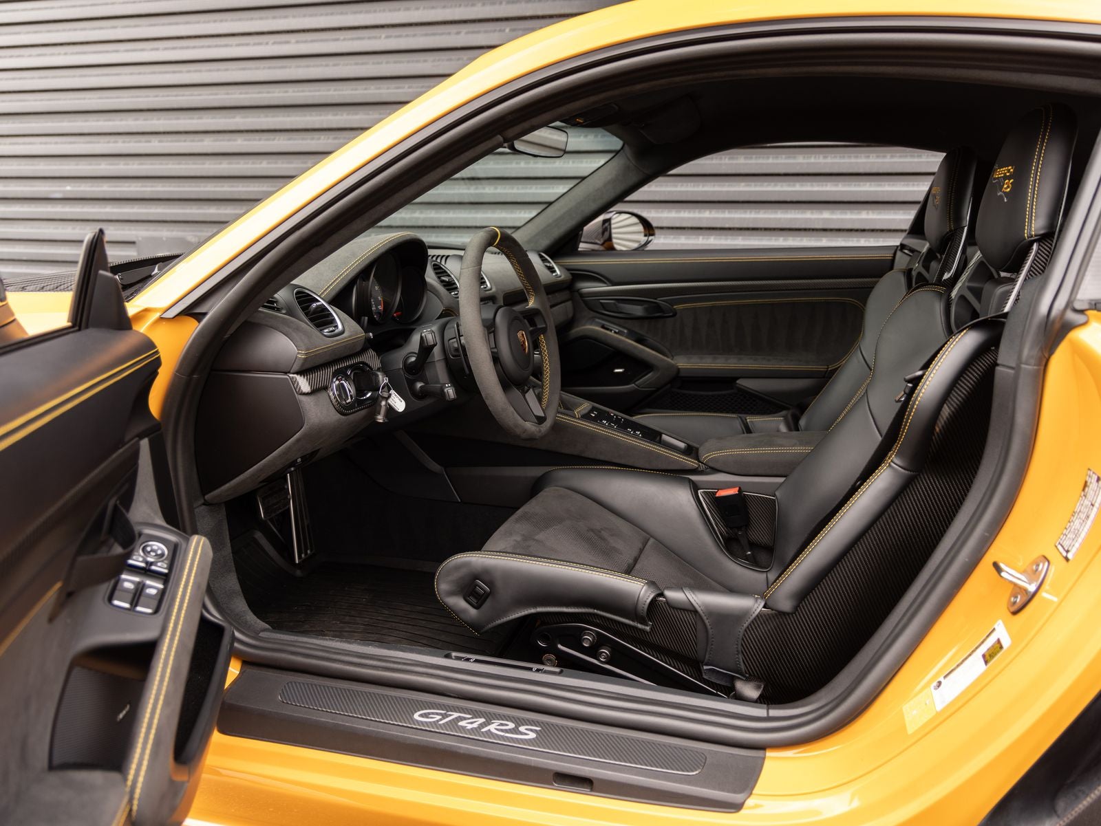2025 Porsche 718 Cayman GT4 RS