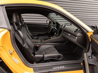 2025 Porsche 718 Cayman GT4 RS