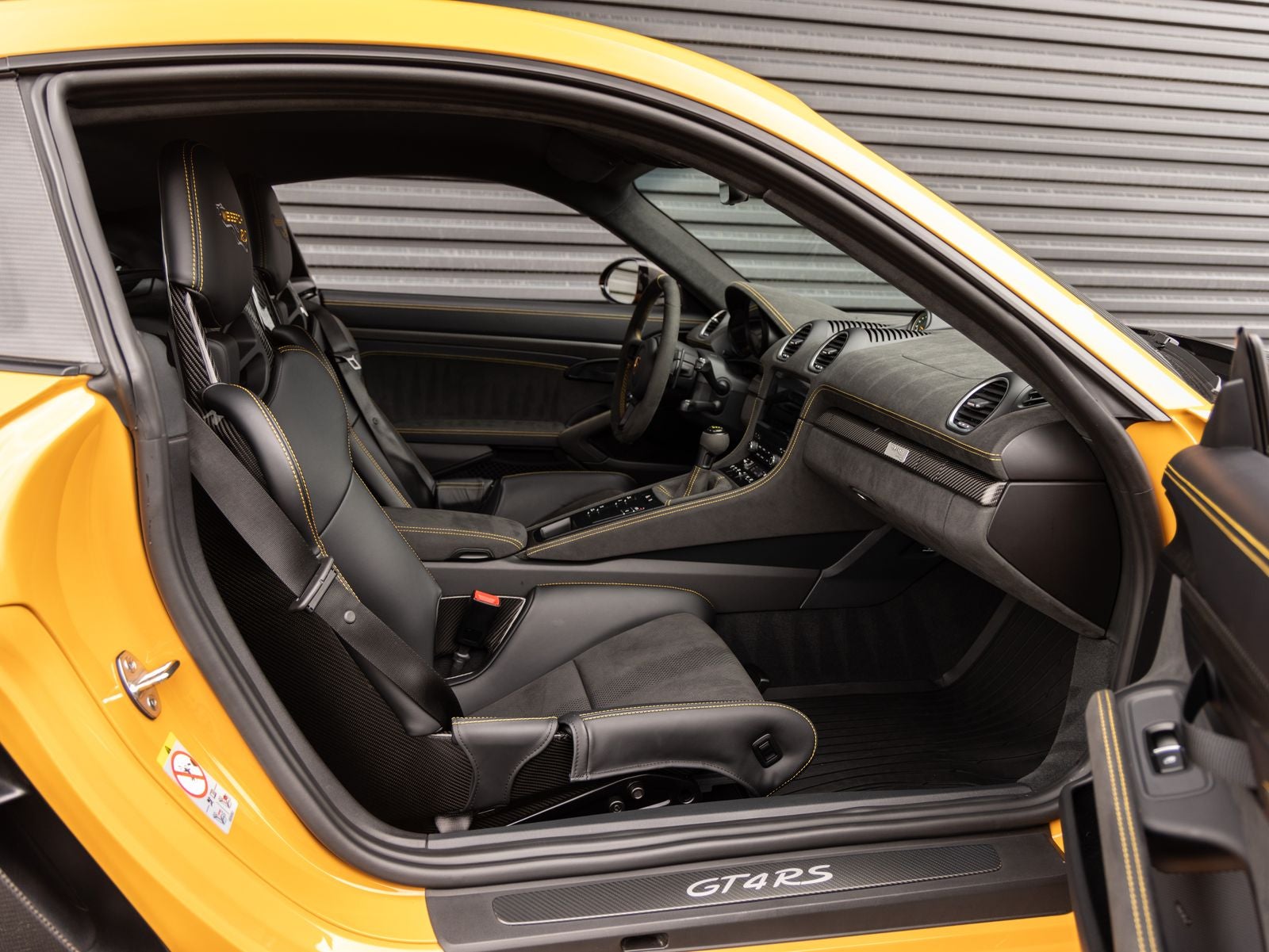 2025 Porsche 718 Cayman GT4 RS