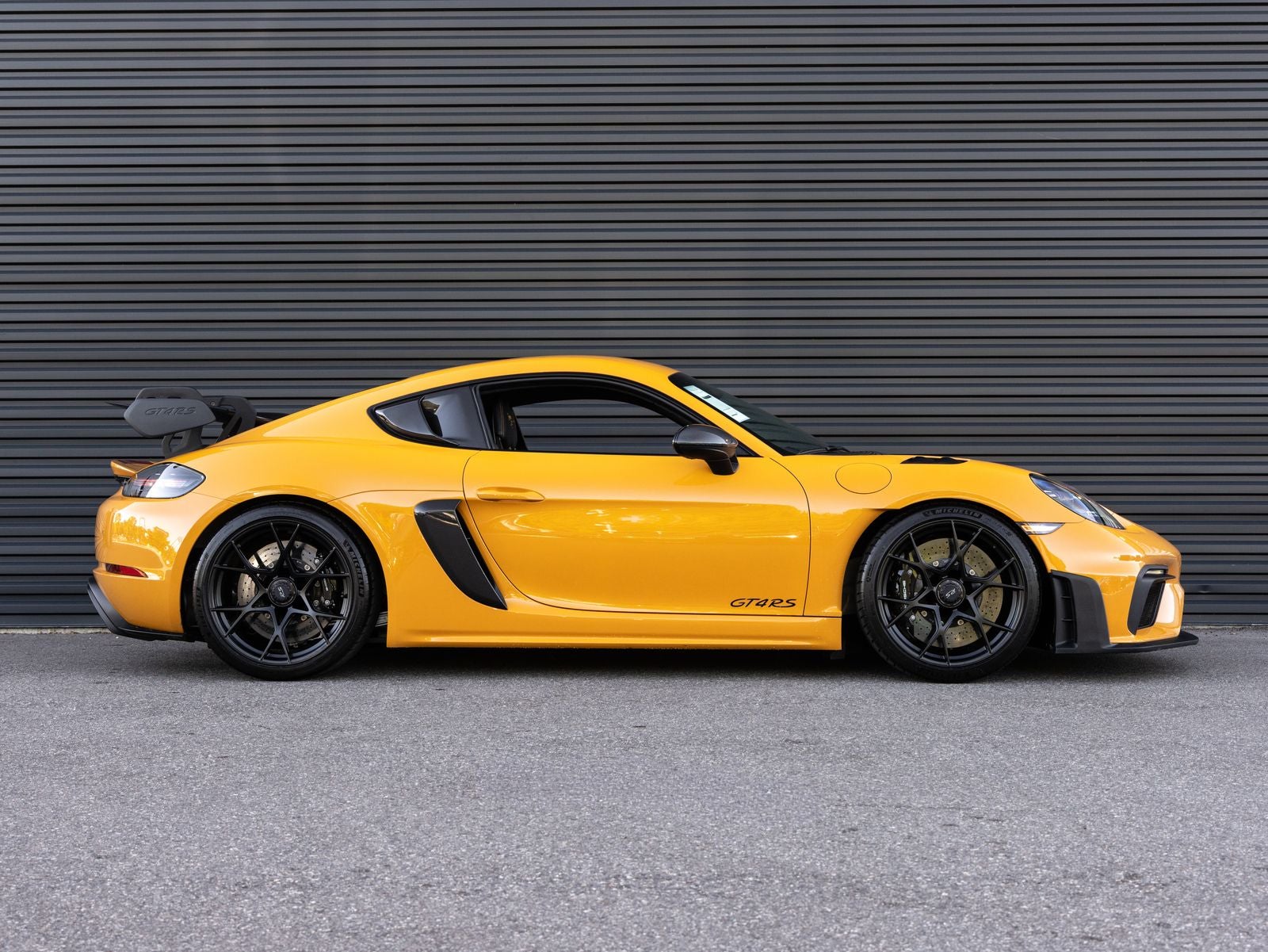 2025 Porsche 718 Cayman GT4 RS