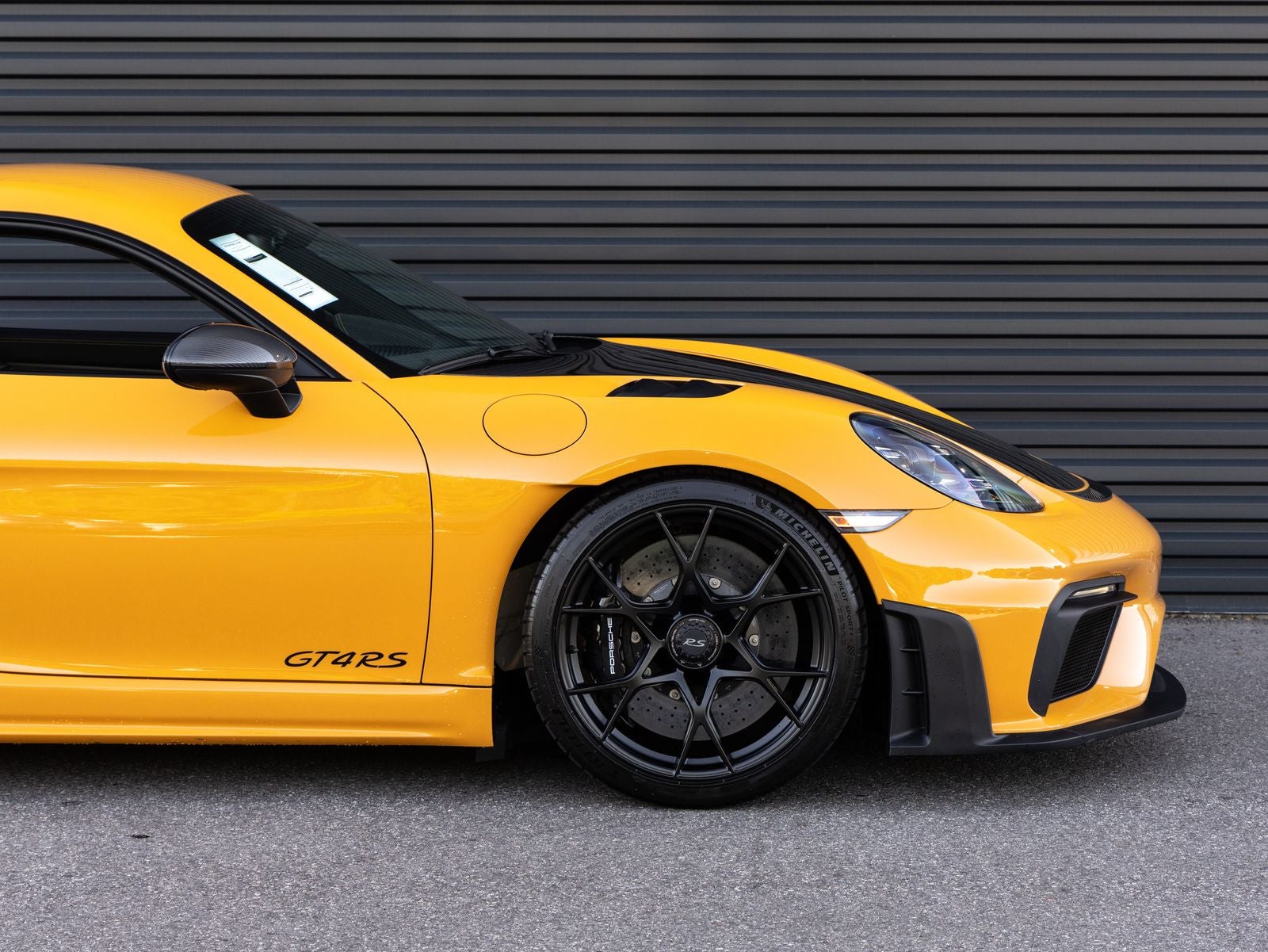 2025 Porsche 718 Cayman GT4 RS
