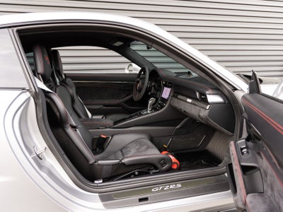 2019 Porsche 911 GT2 RS