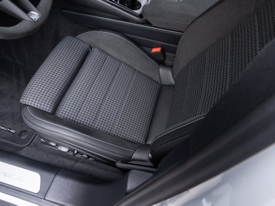 2026 Porsche Panamera Panamera 4 E-Hybrid