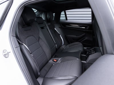 2026 Porsche Panamera Panamera 4 E-Hybrid