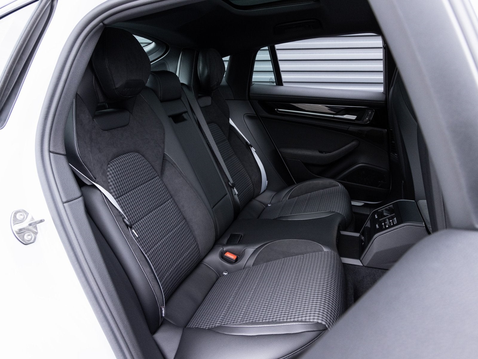 2026 Porsche Panamera Panamera 4 E-Hybrid