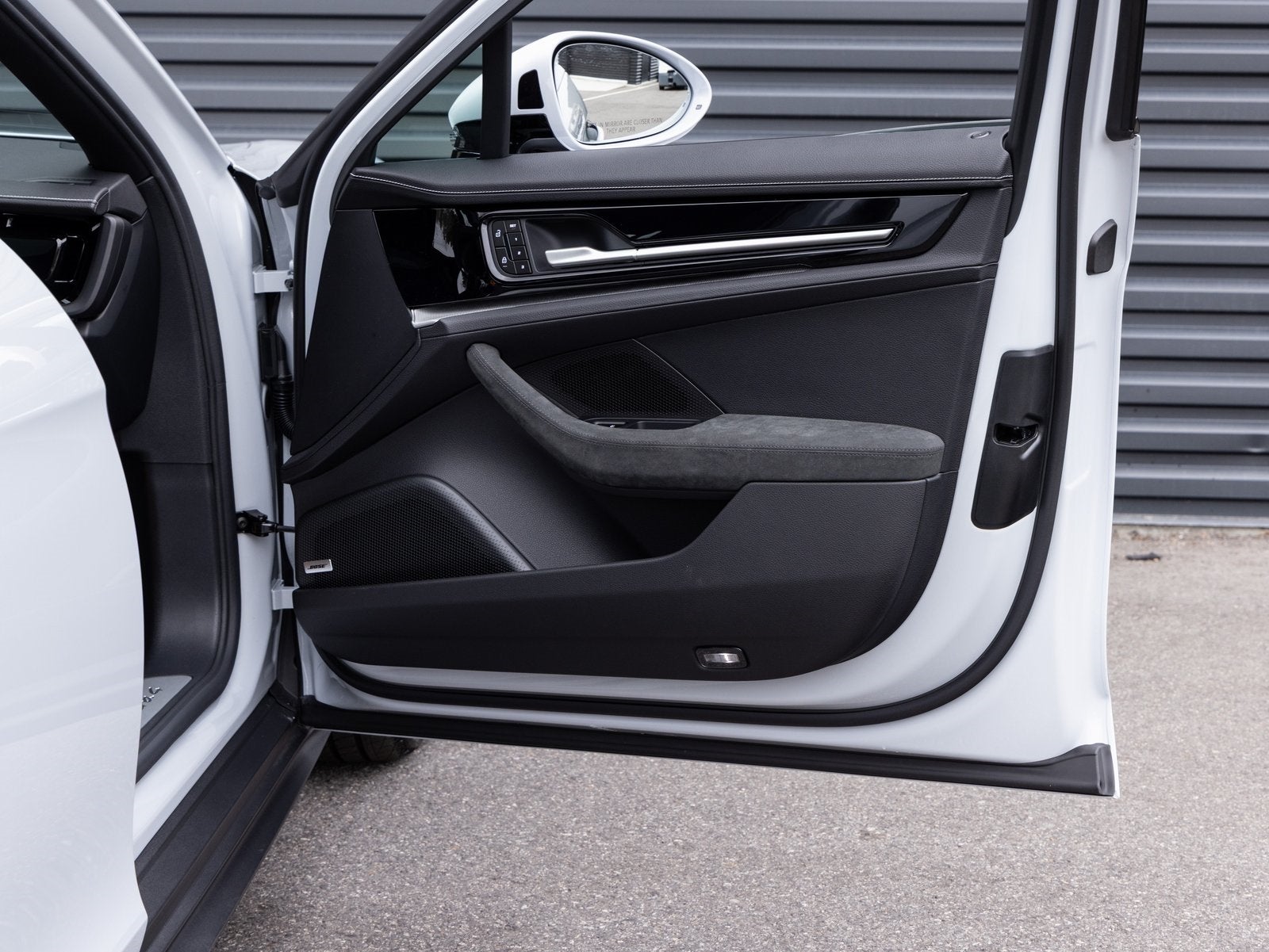 2026 Porsche Panamera Panamera 4 E-Hybrid