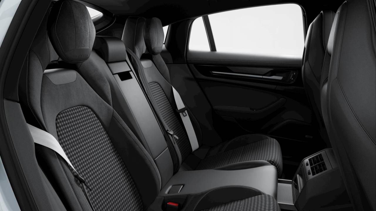 2026 Porsche Panamera Panamera 4 E-Hybrid