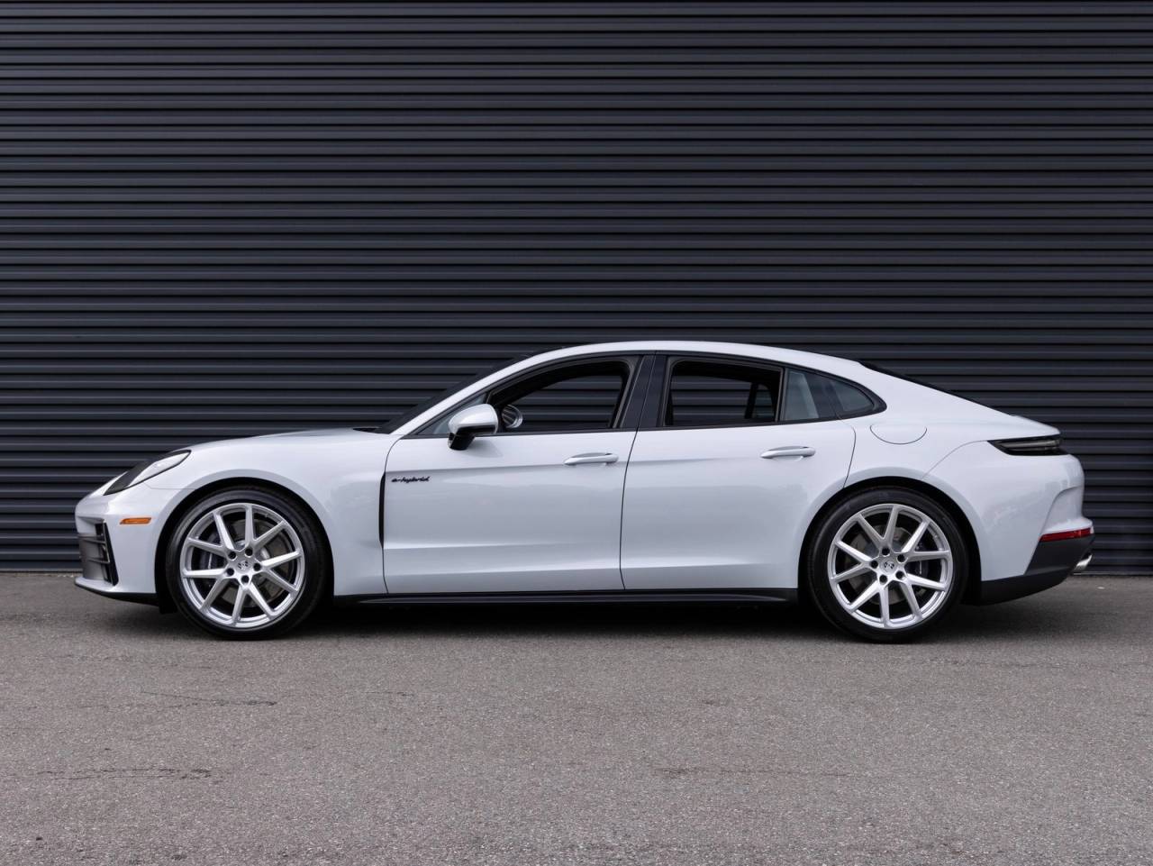 2026 Porsche Panamera Panamera 4 E-Hybrid