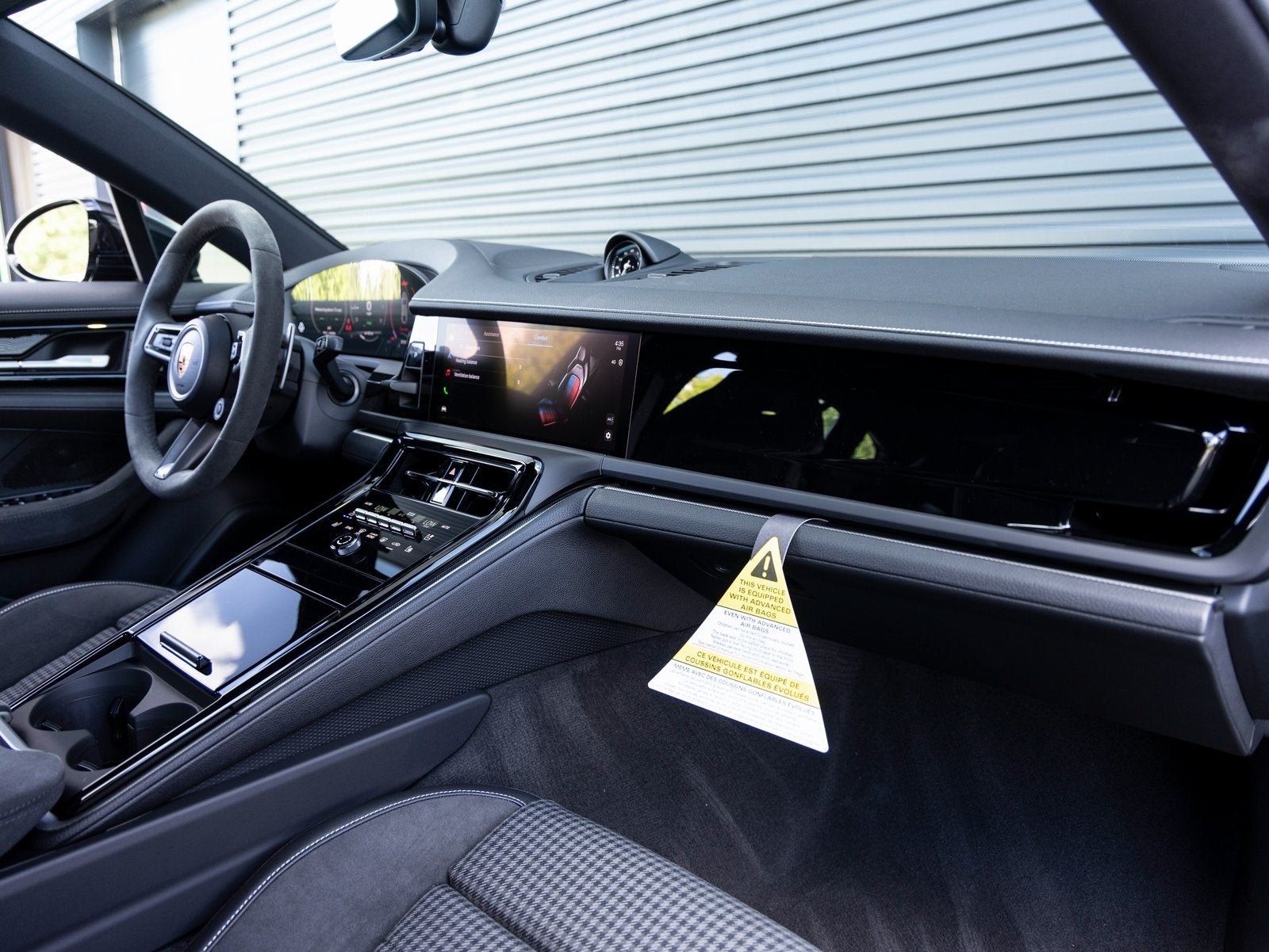 2025 Porsche Panamera Panamera 4 E-Hybrid