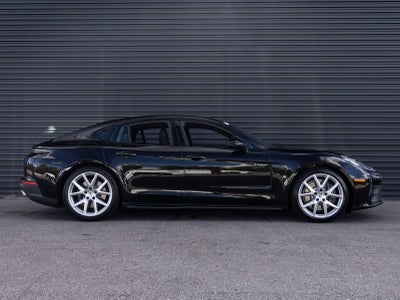 2025 Porsche Panamera Panamera 4 E-Hybrid