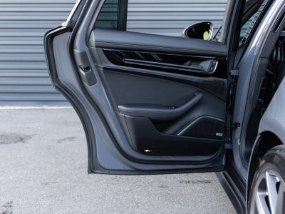 2025 Porsche Panamera Panamera 4 E-Hybrid