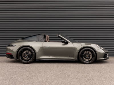 2024 Porsche 911 Targa 4 GTS
