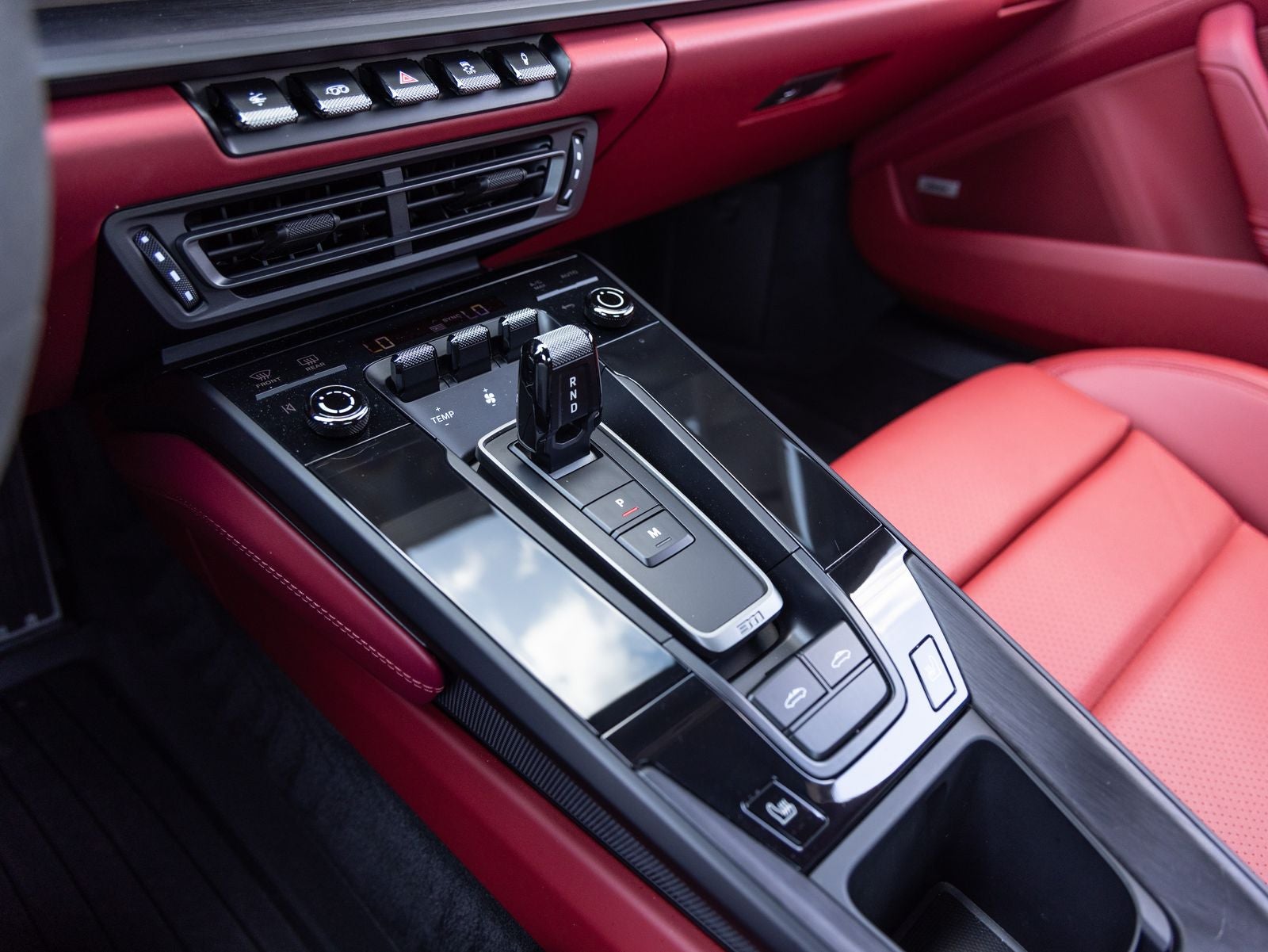 2024 Porsche 911 GTS - Photo 19