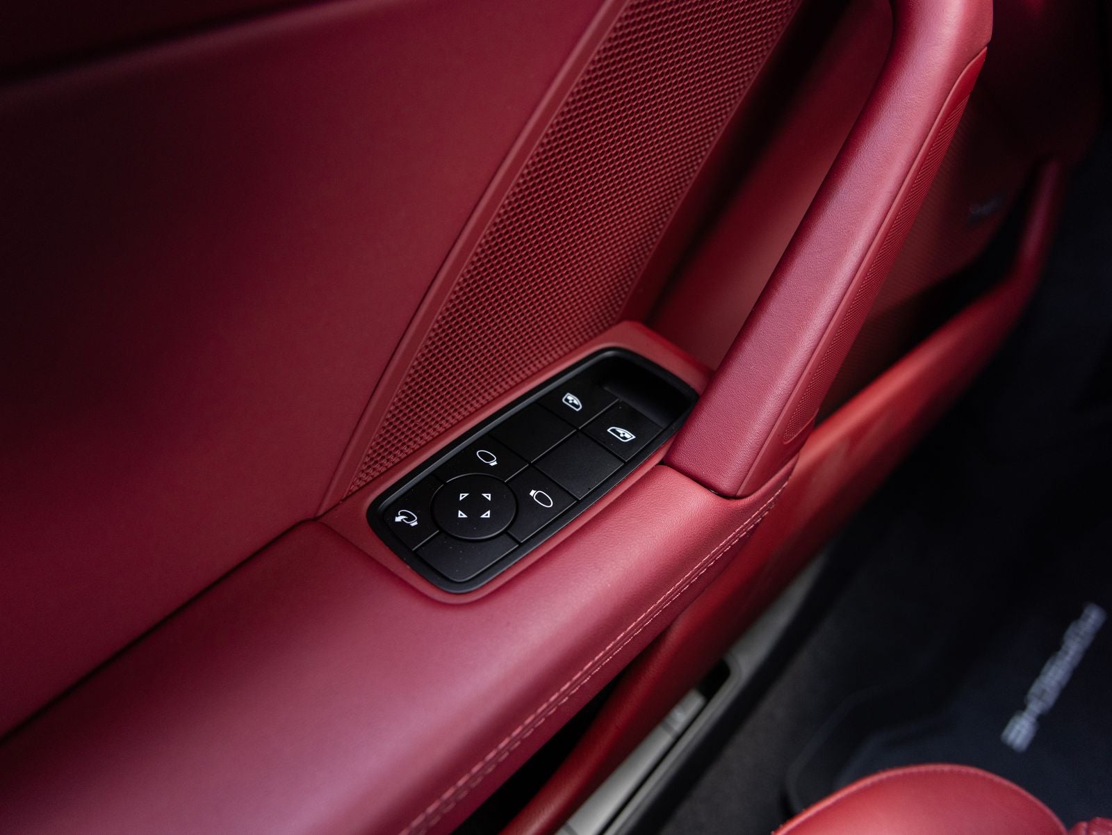 2024 Porsche 911 911 Targa 4 GTS (MY24)