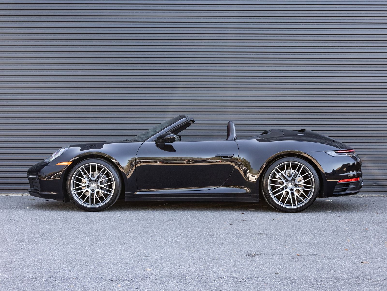 2023 Porsche 911 Carrera Cabriolet