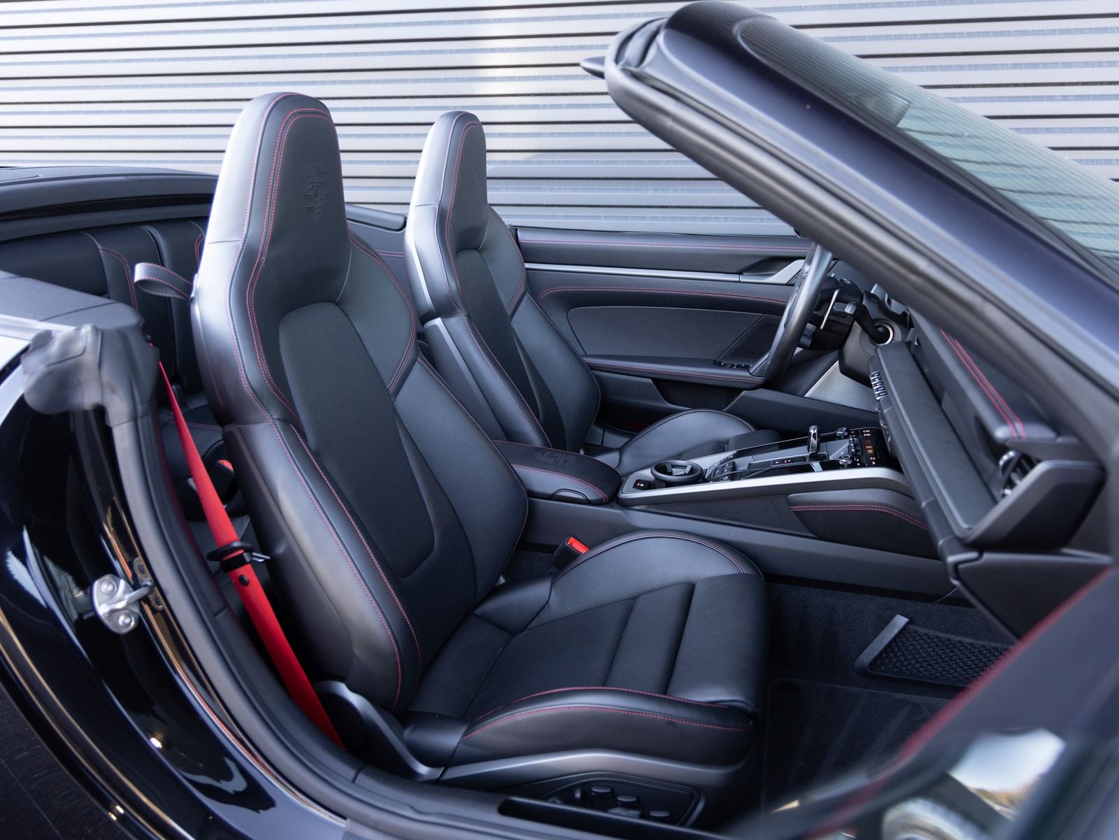 2023 Porsche 911 Carrera Cabriolet