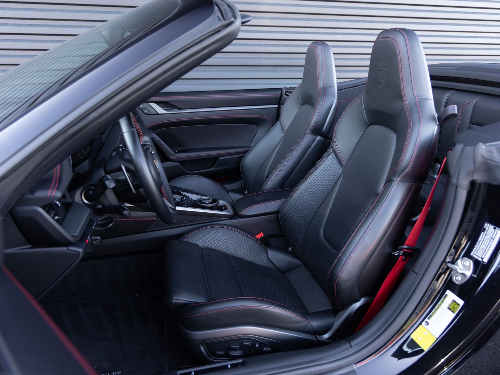 2023 Porsche 911 Carrera Cabriolet