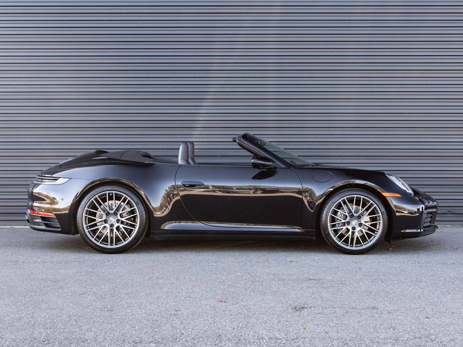 2023 Porsche 911 Carrera Cabriolet