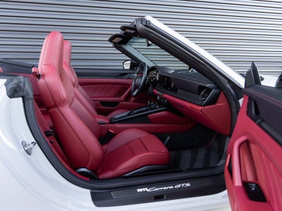2023 Porsche 911 911 Carrera GTS Cabriolet (MY23)