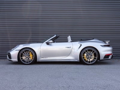 2021 Porsche 911 911 Turbo S Cabriolet (MY21)