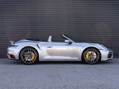 2021 Porsche 911 911 Turbo S Cabriolet (MY21)