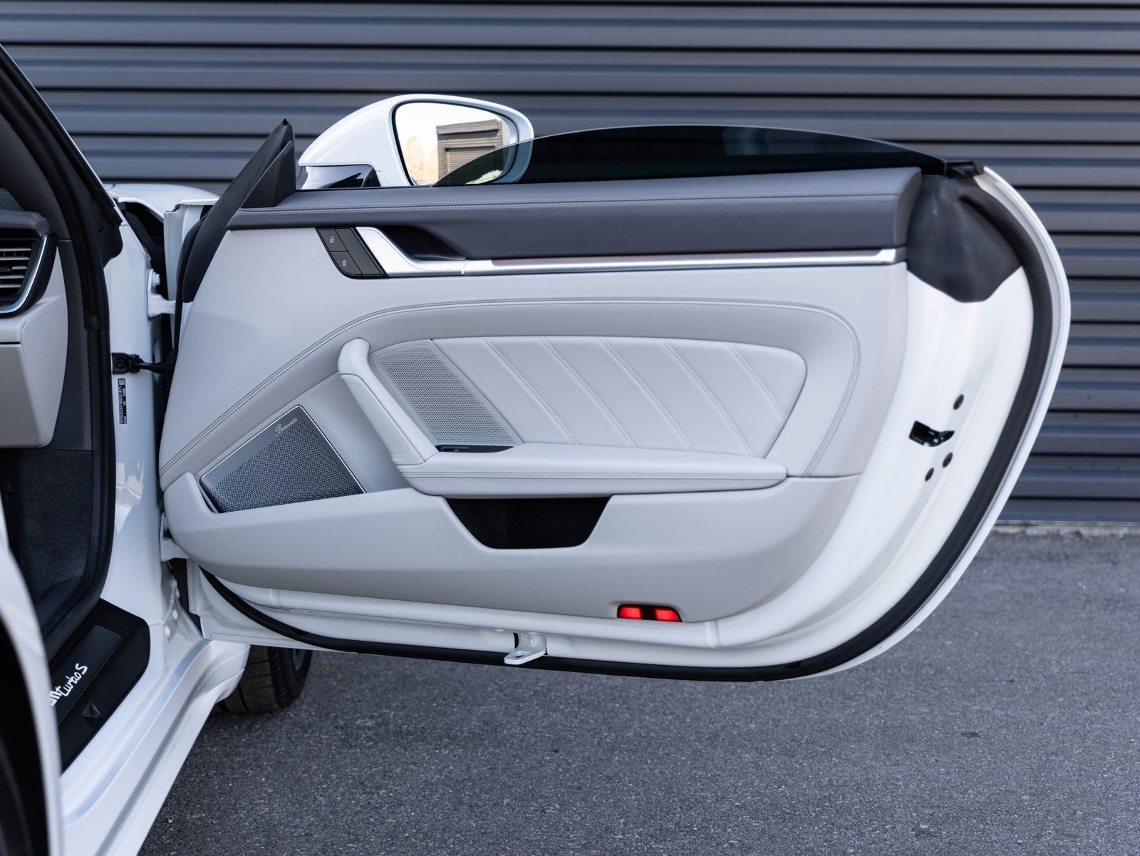 2024 Porsche 911 911 Turbo S Cabriolet (MY24)