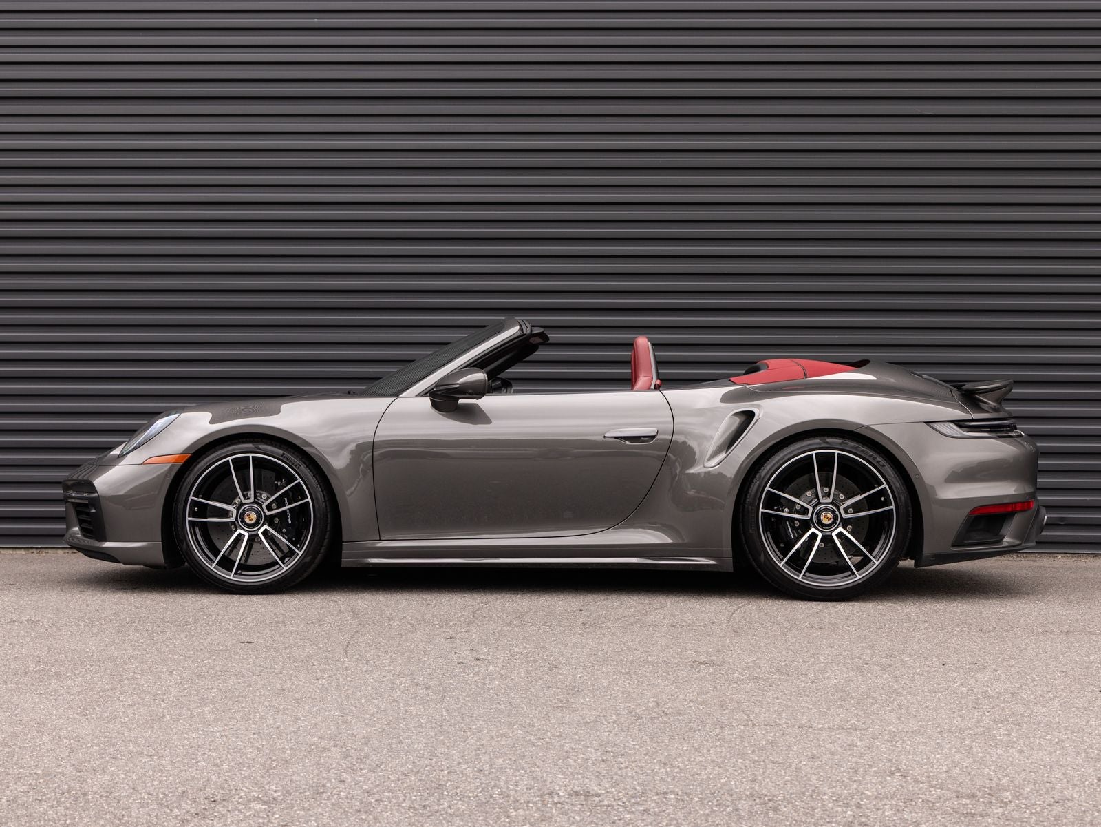 2023 Porsche 911 911 Turbo S Cabriolet (MY23)