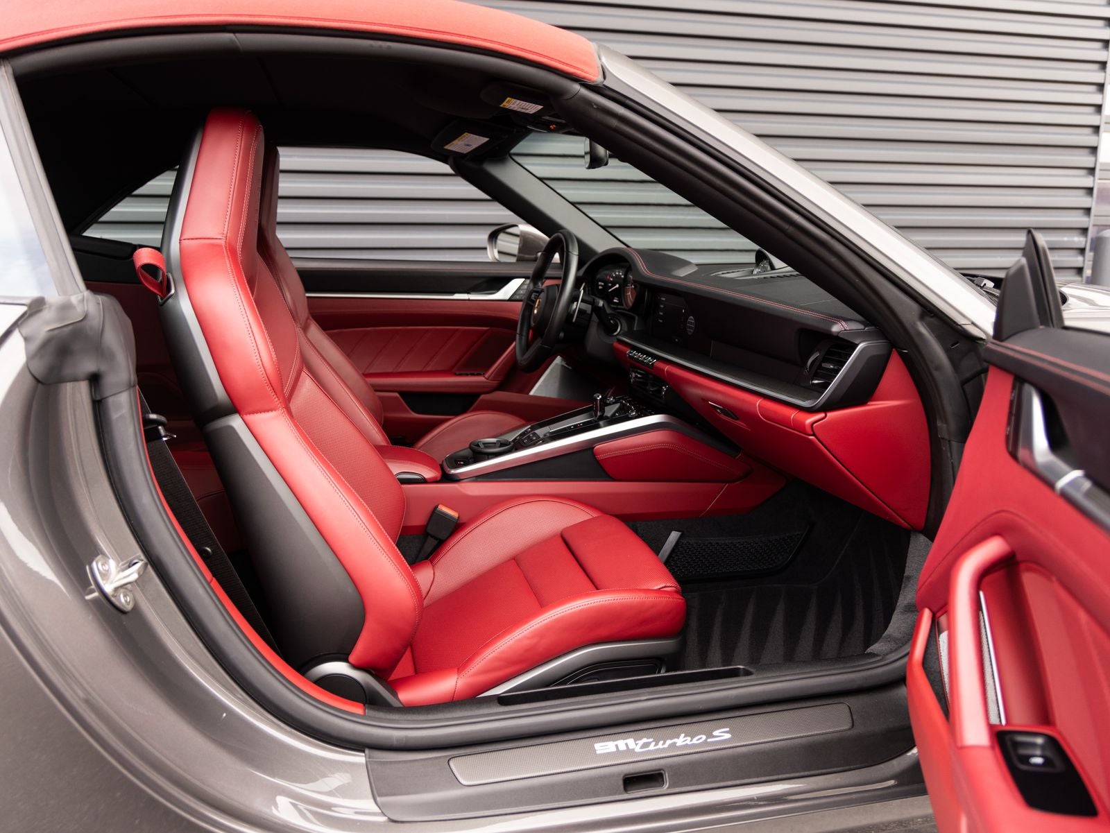 2023 Porsche 911 911 Turbo S Cabriolet (MY23)