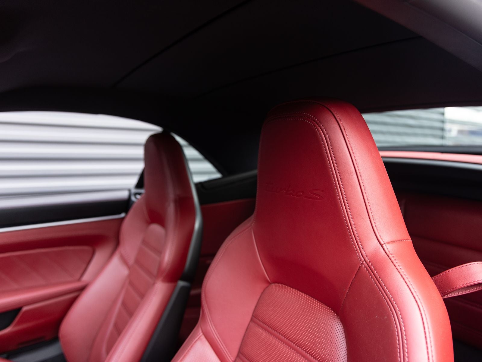 2021 Porsche 911 Turbo S - Photo 25